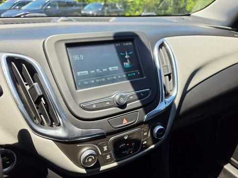 Used 2018 Chevrolet Equinox LS AWD/4WD image 6