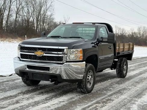 Used 2013 Chevrolet Silverado 2500 W/T w/ Snow Plow Prep Package image 4