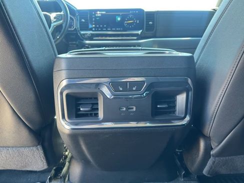 Used 2022 Chevrolet Silverado 1500 LTZ w/ Technology Package AWD/4WD image 27