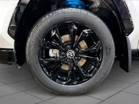 Used 2024 Toyota RAV4 XSE w/ Advanced Technology Package image 11