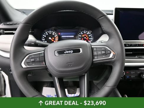 Used 2025 Jeep Compass Limited AWD/4WD image 33