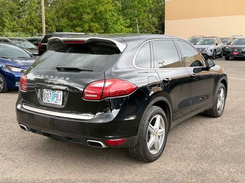 Used 2014 Porsche Cayenne AWD/4WD image 4
