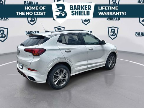 Used 2022 Buick Encore GX Preferred w/ Sport Touring Package FWD image 9