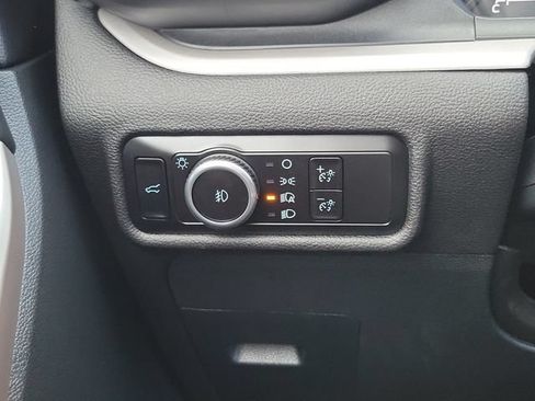 Used 2023 Ford Explorer XLT w/ Equipment Group 202A RWD image 22