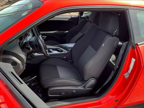 Used 2022 Dodge Challenger R/T w/ Blacktop Package RWD image 18