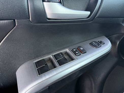 Used 2014 Toyota Camry SE w/ Leather Package image 21