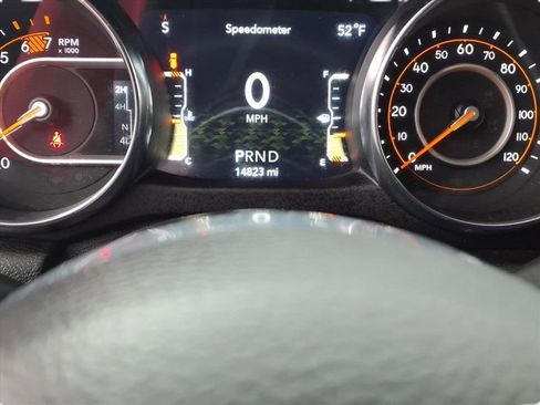 Used 2021 Jeep Wrangler Unlimited Sahara image 22