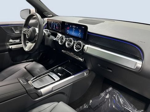 Certified 2024 Mercedes-Benz GLB 250 4MATIC image 12