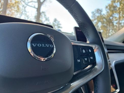 New 2025 Volvo EX90 Ultra image 28