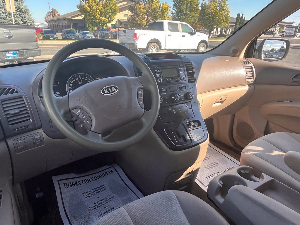 Used 2012 Kia Sedona LX FWD image 11