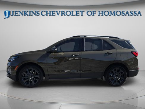 Used 2023 Chevrolet Equinox RS w/ RS Leather Package image 3