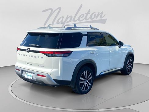 Used 2023 Nissan Pathfinder Platinum FWD image 6