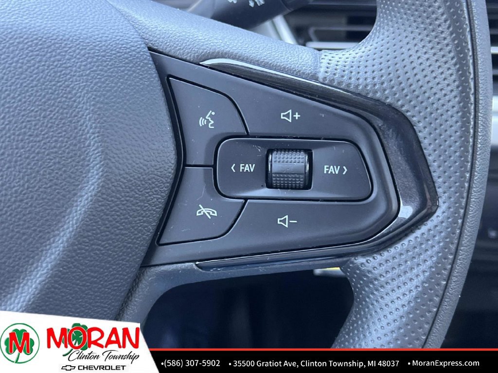 Used 2025 Chevrolet Trax LS w/ LS Convenience Package FWD image 26