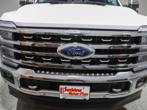 Used 2023 Ford F250 Lariat w/ Tow Technology Package AWD/4WD image 4