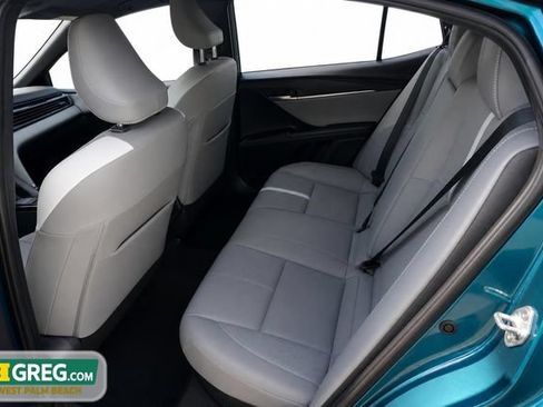 Used 2025 Toyota Camry SE FWD image 16