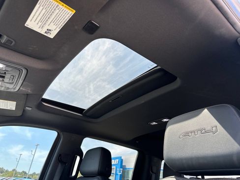 Used 2019 GMC Sierra 1500 AT4 w/ AT4 Premium Package AWD/4WD image 12