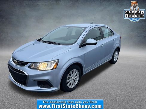 Used 2018 Chevrolet Sonic LT w/ Convenience Package image 1
