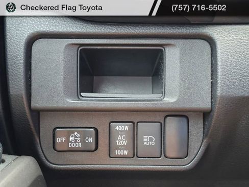 Used 2019 Toyota Tacoma TRD Off-Road image 12