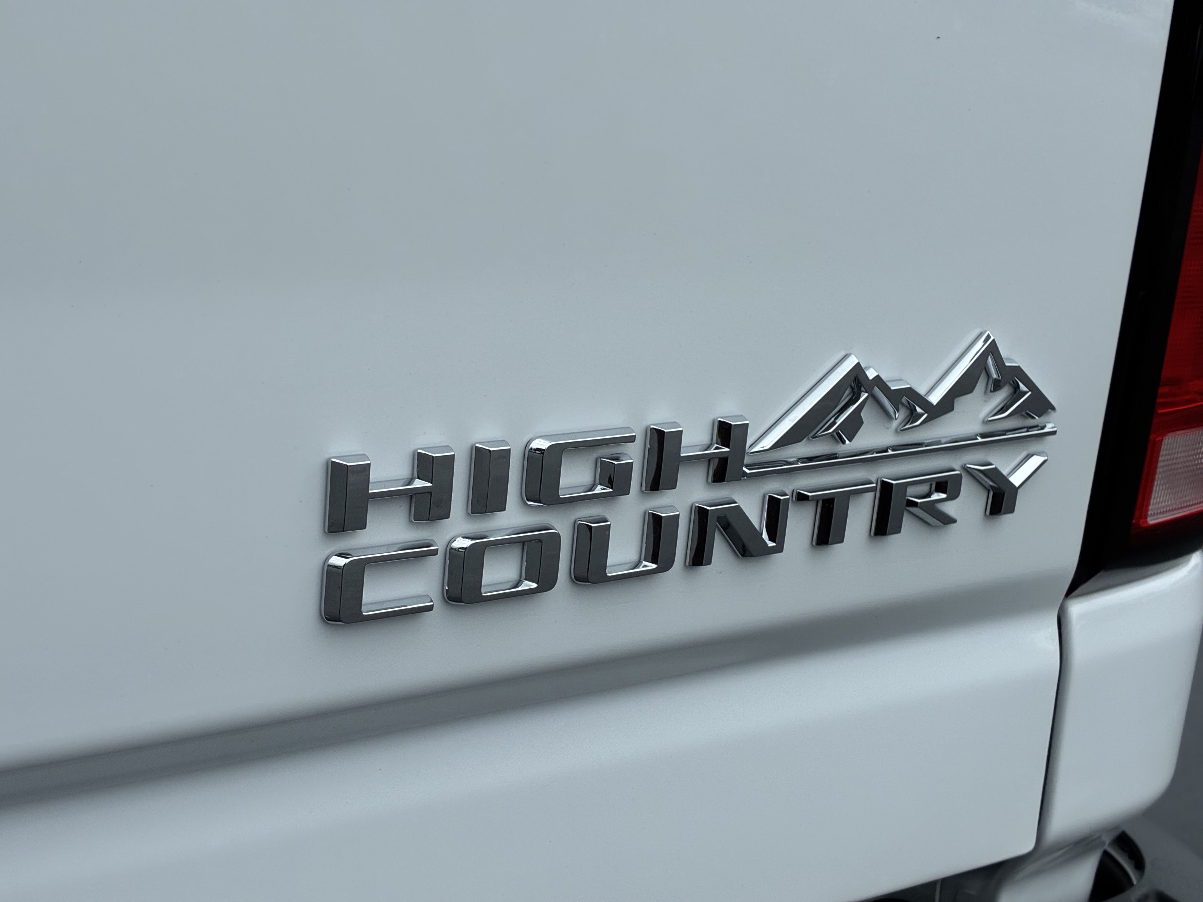 New 2026 Chevrolet Silverado 2500 High Country w/ Technology Package AWD/4WD image 13