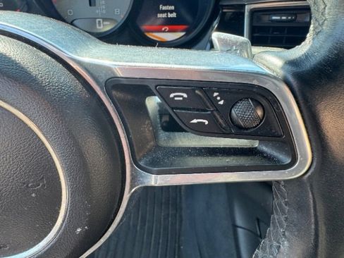 Used 2017 Porsche Macan S image 24