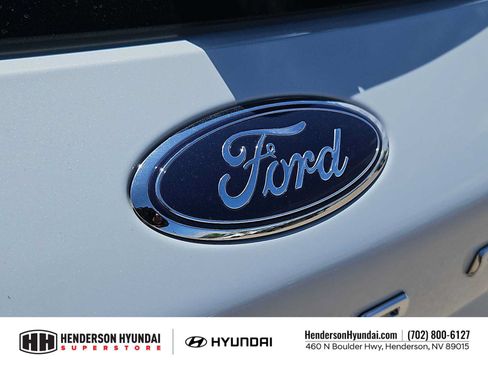 Used 2025 Ford Escape ST-Line FWD image 11