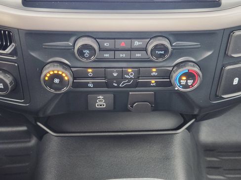 Used 2025 Ford F150 XL RWD image 19
