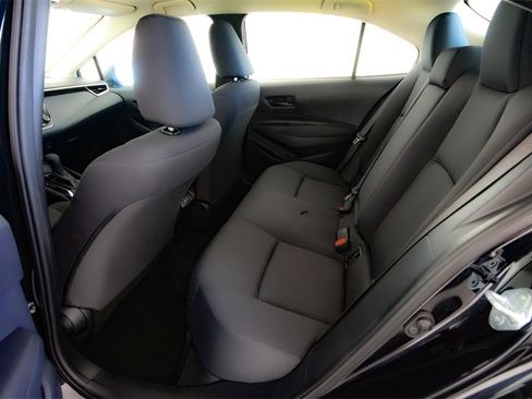 Used 2023 Toyota Corolla LE image 23