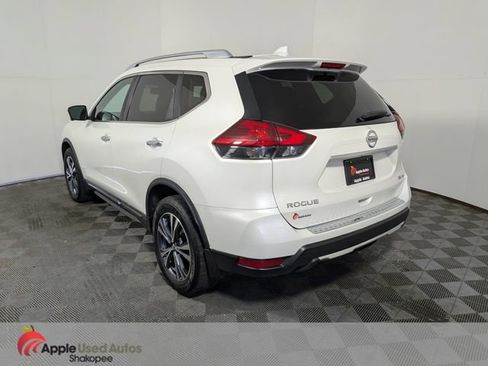 Used 2017 Nissan Rogue SL w/ SL Premium Package AWD/4WD image 4