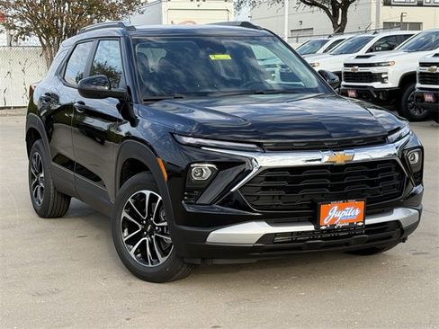 New 2026 Chevrolet TrailBlazer LT w/ Convenience Package image 2