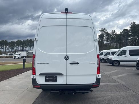 New 2026 Mercedes-Benz Sprinter 2500 image 4