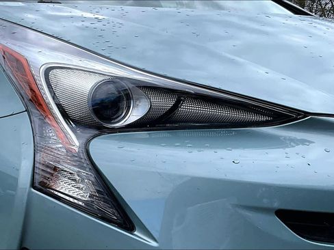 Used 2018 Toyota Prius Two image 26