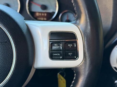 Used 2014 Jeep Wrangler Unlimited Sahara AWD/4WD image 20