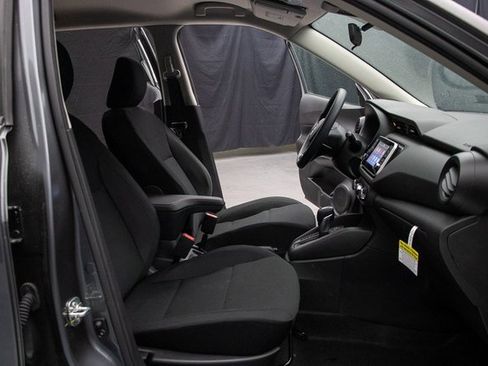 New 2025 Nissan Kicks Play S image 16