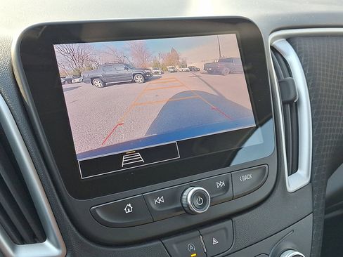 Used 2024 Chevrolet Malibu LT image 26