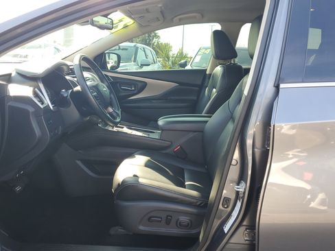 Used 2023 Nissan Murano SV image 19