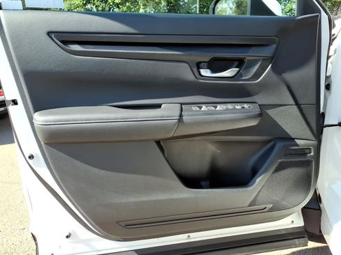 Used 2024 Honda CR-V EX image 13