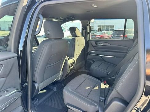 New 2026 Chevrolet Traverse LT w/ LPO, Floor Liner Package FWD image 4