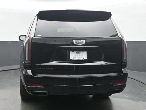 Certified 2026 Cadillac Escalade Platinum Sport w/ LPO, ONYX Package AWD/4WD image 5