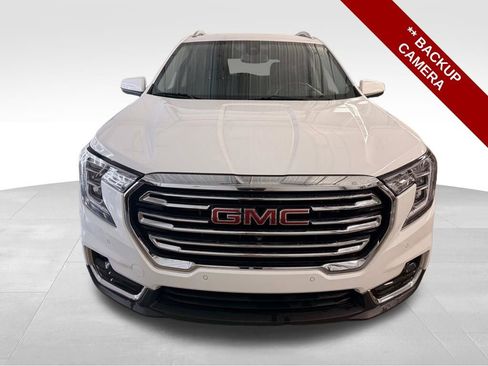 Used 2023 GMC Terrain SLT w/ Tech Package image 11