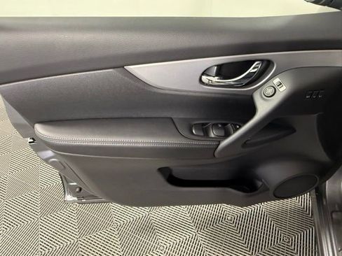 Used 2020 Nissan Rogue Sport SL w/ Premium Package image 14