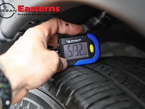 Used 2023 Nissan Rogue S AWD/4WD image 28