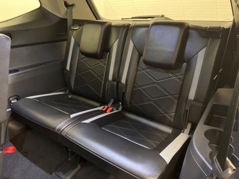 Certified 2024 Volkswagen Atlas Peak Edition SEL image 31