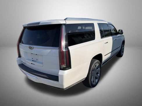 Used 2016 Cadillac Escalade ESV Premium AWD/4WD image 4