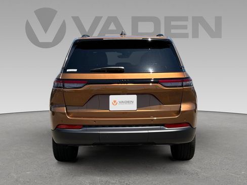 New 2026 Jeep Grand Cherokee Limited w/ Limited Altitude Package RWD image 17