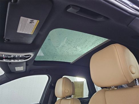 Used 2017 Porsche Macan S image 25