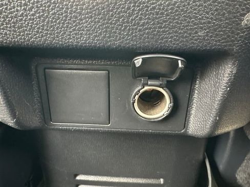 Certified 2025 Toyota Tacoma SR image 21