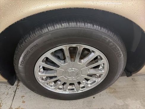 Used 2005 Cadillac De Ville DHS w/ Equipment Group FWD image 26