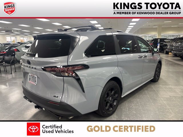 Certified 2025 Toyota Sienna XLE Woodland Edition AWD/4WD image 8