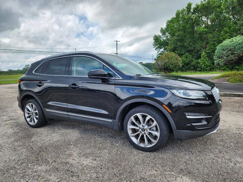 Used 2019 Lincoln MKC Select w/ Select Plus Package image 2