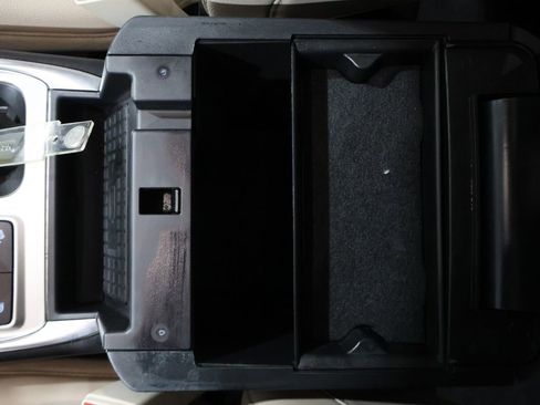 Used 2022 Ford Explorer Limited w/ Class IV Trailer Tow Package image 39